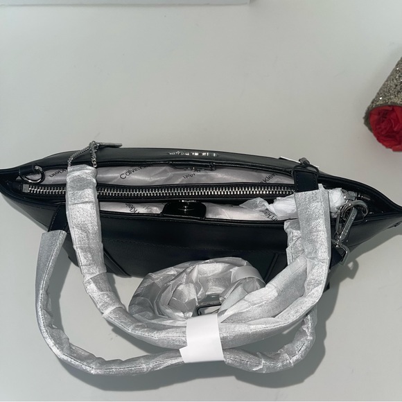 Calvin Klein Gillian Satchel Handbag In Black & Silver - New With Tag- Reemoly - Picture 9 of 13